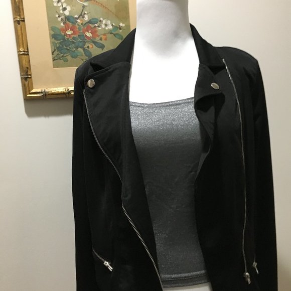 ⭐️ Vintage 90s Wild Fire Silver Metallic Crop Top - Picture 4 of 8